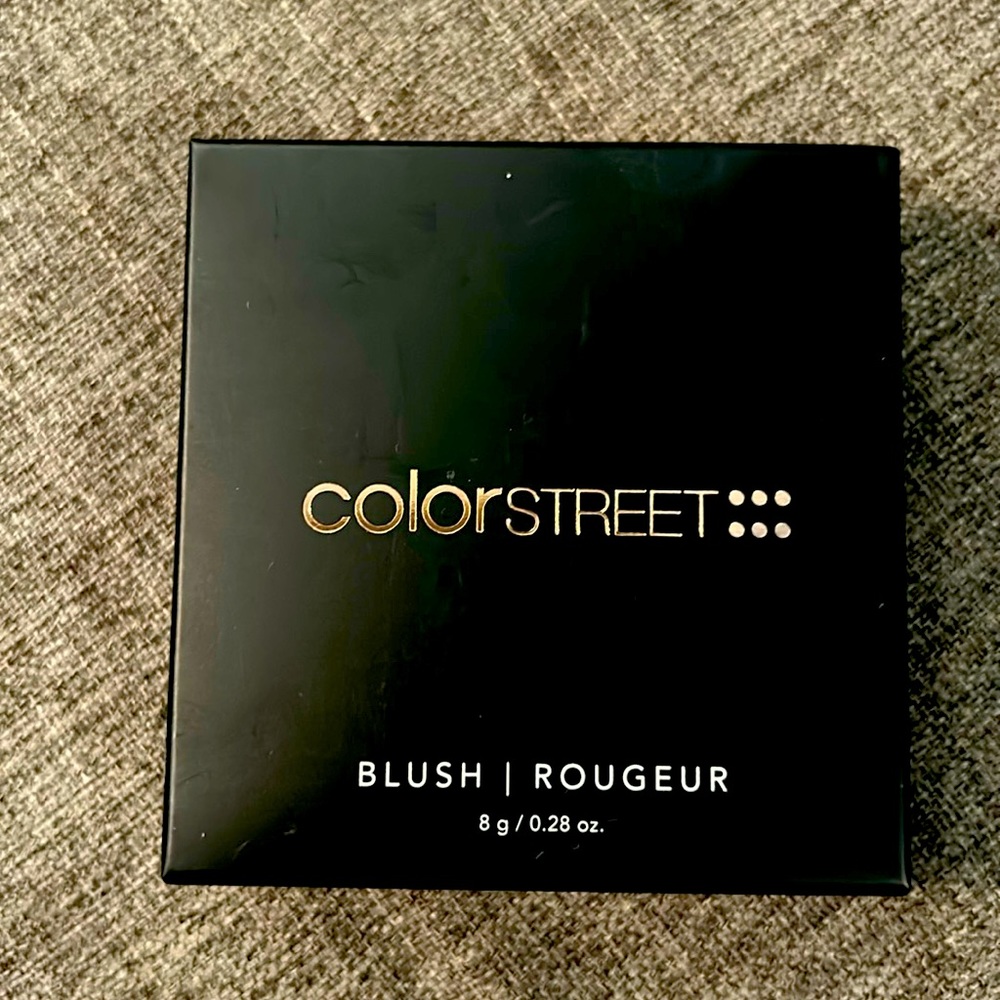 Color Street brand new sealed in package bashful blush